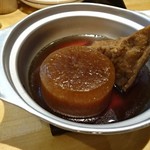 梅田大衆酒場 H - 黒おでん　大根と厚揚げ