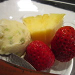 花邑 - おとなの味、ふきのとうアイス/パイナップルと紅ほっぺ。