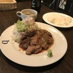 キャトルラパン - 【ステーキランチ】（800円税込）