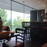 キャトルラパン - ガラス張りでステキなシチュエーション。