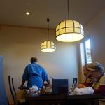 うなぎ亭 友栄 - 席に案内