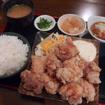 Naniwanogenkisakabakanshaya - 鶏唐揚げ定食・10個（850円）
                        