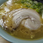 家系ラーメン 近藤家 - 塩ラーメンのチャーシュー