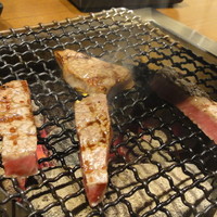 熟成ホルモン・山形牛 炭火焼肉 牛語 - ⑧山形牛極上ヘレ