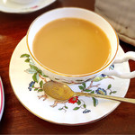 英国紅茶専門店 THE TEA HOUSE  - 2杯目はミルクティーにして