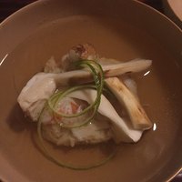 松川 - [お椀]
                蟹真薯、松茸