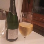 ヴィラ・デル・ソル - シャンパン