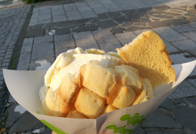 メロンパンアイス