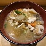 丸萬寿司 - けんちん汁