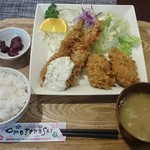 Resutoran Furusato - カキフライ2エビ2の定食1450円