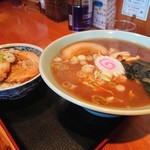 一発ラーメン はしご屋 - はしご屋のランチセット（850円・税込）