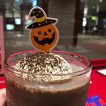 イッピン カフェ - ほうじ茶ラテフロート 2016/10/05