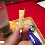 イッピン カフェ - ほうじ茶ラテフロートに付いてくるお菓子 2016/10/05