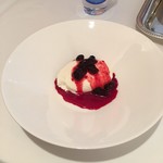 レストラン・モリエール - クレーム　ダンジュ　ハスカップソース添え