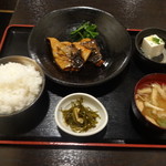 Shikinokura - 寒鰤のステーキ定食