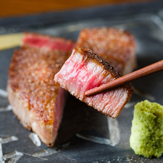 ほぼ原価で提供する最高部位゛和牛のシャトーブリアン”