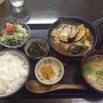 Ajitei Hana No Ya - ハンバーグカレーソース煮定食。