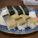 お寿司です☆いろんな組み合わせがありますが、ウチ的にはコレが好き☆　2017-1115訪問