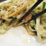 餃子屋 - 野菜炒めに汁がでない