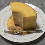 治一郎 - 【料理】治一郎のバウムクーヘン 1/4カット