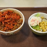すき家 - ねぎキムチ牛丼＆ポテトサラダ