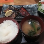 炭火焼専門食処 白銀屋 - 