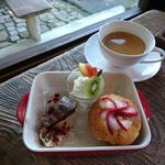 デザートセットとチャイ　2017.11