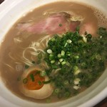 ラーメン かなで食堂 - 濃厚とんこつラーメン