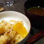 日がさ雨がさ - 鯛飯とみそ汁で締め♪