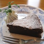カフェ コニフェール - チョコレートケーキ（単品：300円）