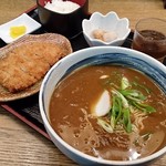 Udon Yamakawa - カレーそばセット　864円 　ロースカツ　250円