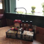 Black Bear Diner - テーブルアイテムも熊♪