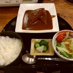 豊丸水産 - 【2017.11.16(木)】ワンコインランチ(ハムカツカレー・並盛)500円