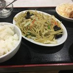 台湾料理　龍軒 - 日替わりランチ焼きそば