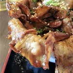 Hidagyuu Kurobuta En Kuroya - 豚野郎丼!豚の蒲焼