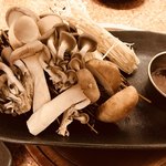 炭火焼肉 矢つぐ 本店 - 