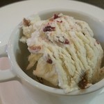 アントューカ - ドライ無花果のセミフレッド。これ美味しかったな♪