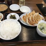 らーめん十勝 - 餃子定食