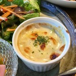 ジャム cafe 可鈴 - 冬瓜と白菜のグラタン。味噌入りの和風仕立てなので、ごはんにも合いますよ。