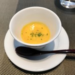 KINOE - 南瓜のスープ