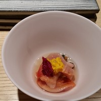 鮨 巳之七 - 赤貝。
