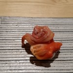 鮨 巳之七 - 赤貝。
