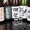 近江食堂 - ドリンク写真:こだわりの日本酒。『滋賀の地酒』『県外の銘酒』490円～