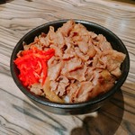 焼肉 ジャンボ - 牛丼