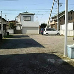 麺や横丁 縁日 - 店舗裏の、駐車場