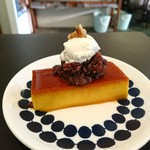 三日月堂珈琲 - かぼちゃプリン あずきと生クリームそえ［¥400］税別