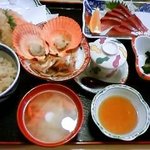 味処・民宿 まつや - ぶり刺身定食\1575