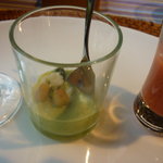 グリーンアスパラと茹で卵のガスパチョ