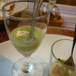 メロン・胡瓜・生姜のガスパチョ、白みそホイップクリーム