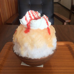 chuan - 桃のかき氷+練乳ホイップ
